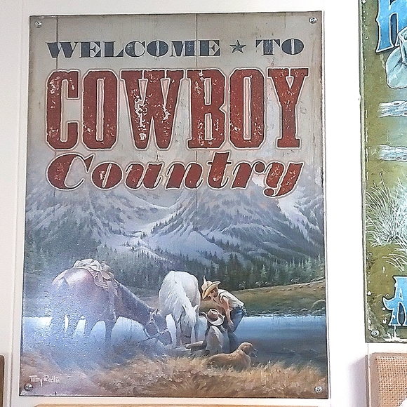 'Welcome to Cowboy Country' Tin Sign - Picture 1 of 4